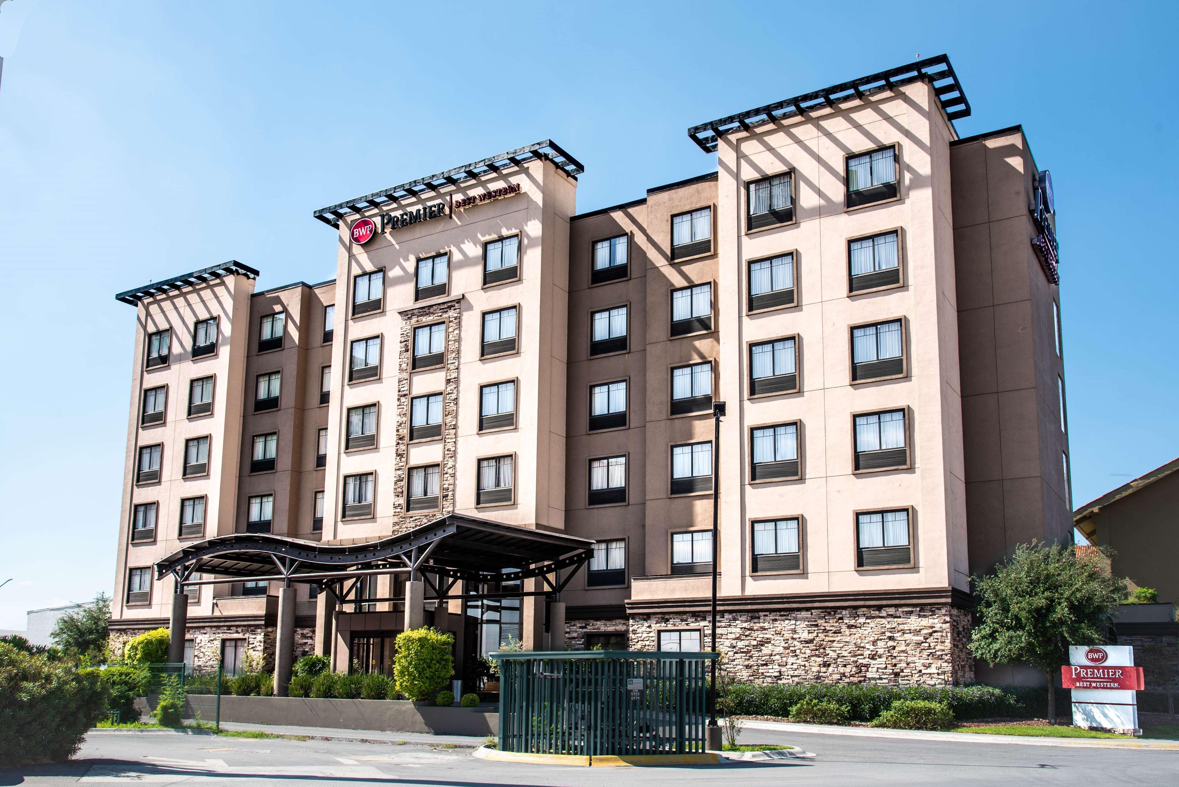 Best Western Premier Monterrey Aeropuerto Apodaca Exterior photo The Hilton San Marcos