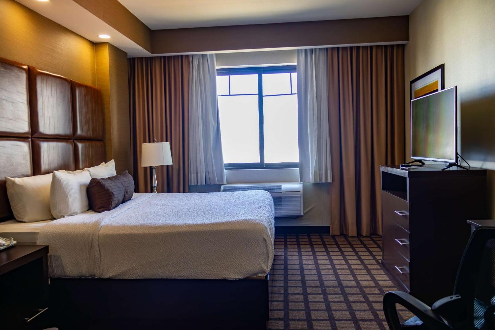 Best Western Premier Monterrey Aeropuerto Apodaca Exterior photo A typical bedroom in a typical hotel